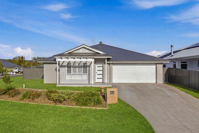 7 Horizon Crescent, NSW 2540