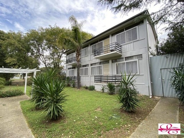 24/21 Oak Street, NSW 2400