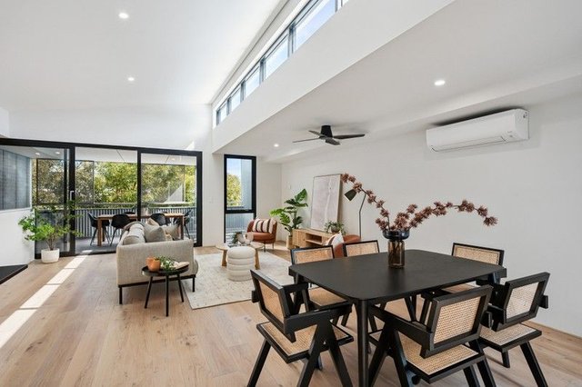 3-4/8 Wood Street, WA 6160