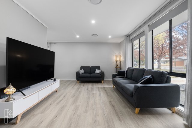 27 Adinda Street, ACT 2611