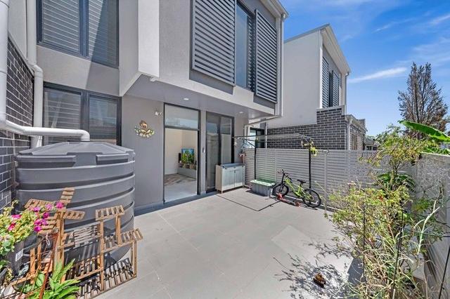 2/10 Bando Road, NSW 2145