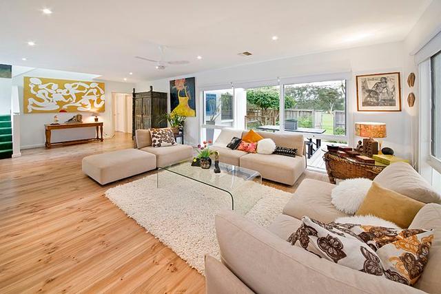 2 Hillcroft  Avenue, VIC 3188