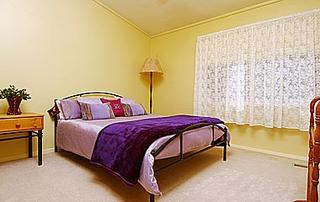 Bedroom (2004-04-20)