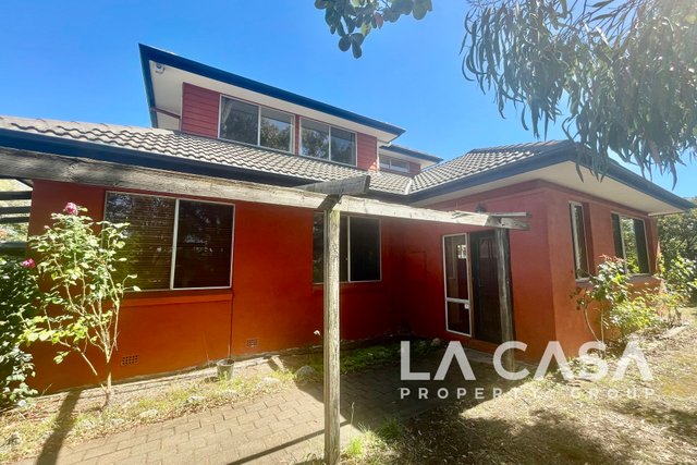 12 Blackman Crescent, ACT 2614