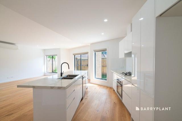3/7 Lily Street, VIC 3019