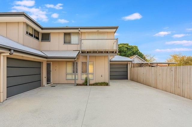 2/11 Buruda Street, QLD 4032