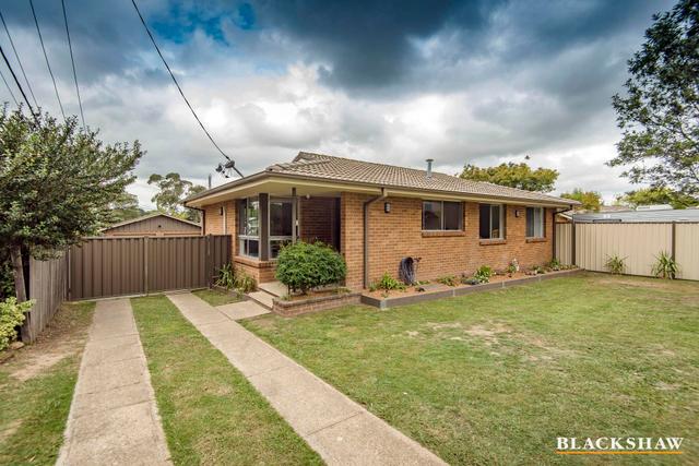 51 Armstrong Crescent, ACT 2615