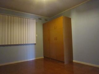 Bedroom (2010-09-22)