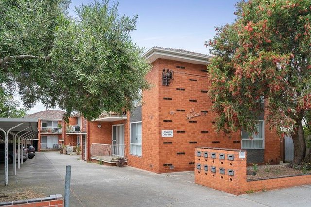 2/57 Hyde Street, VIC 3011