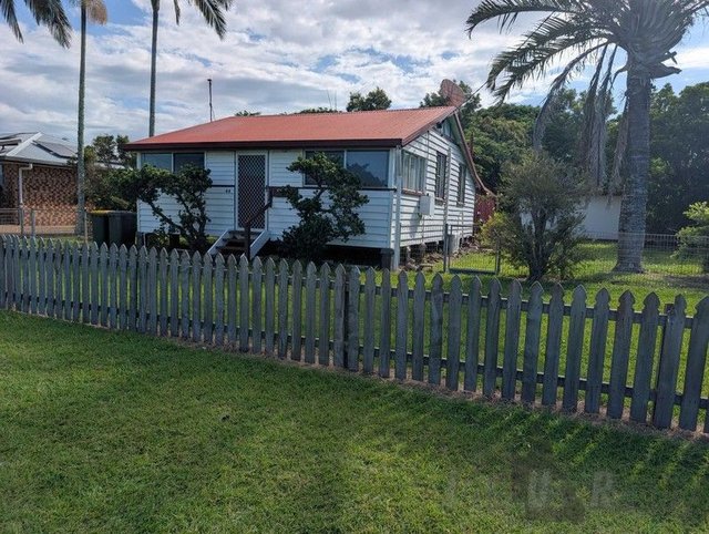 44 Bathurst Street, QLD 4670