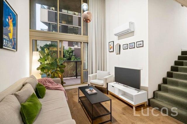 303/3 Aquitania Way, VIC 3008