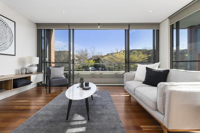 8/19 Leichhardt Street, ACT 2604