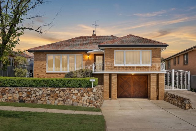 26 Ernest Street, NSW 2620