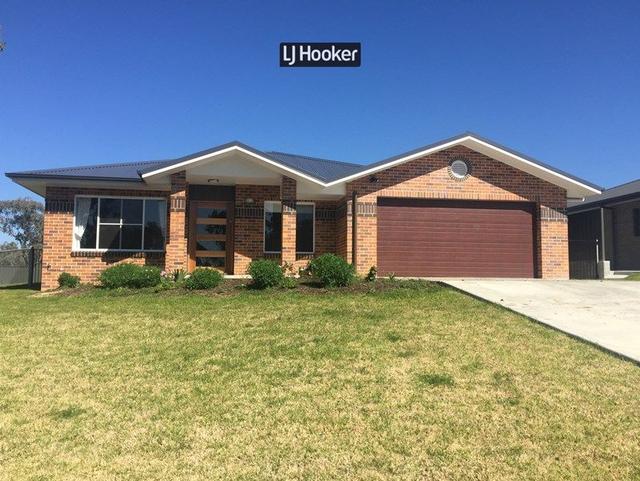 12 Stainfield Drive, NSW 2360