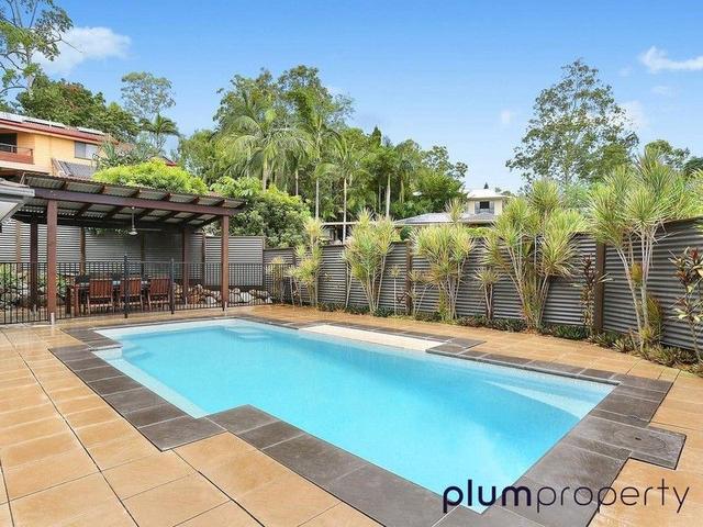 2 Lucyanne Court, QLD 4069