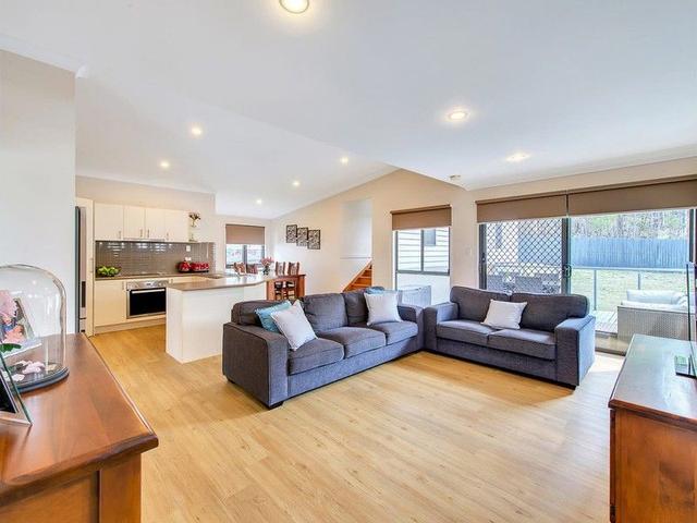 8 Heathwood Place, QLD 4301