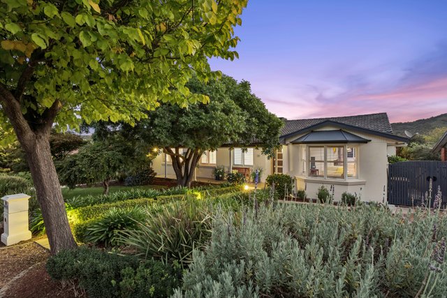 16 Hoseason Street, ACT 2607