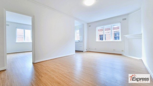 8/75 Curlewis Street, NSW 2026