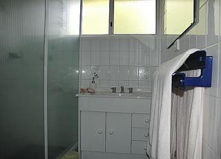 Bathroom (2005-05-05)
