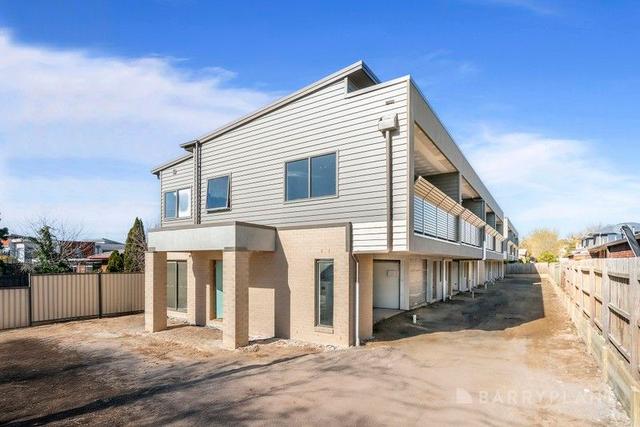 2/17 Slevin Street, VIC 3140