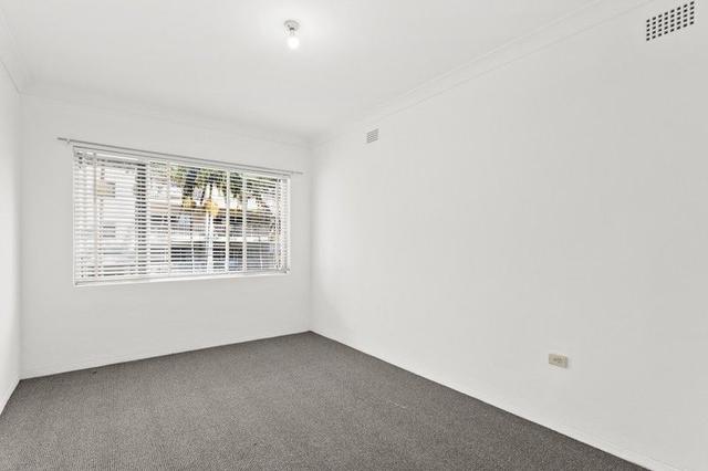 4/4 First St, NSW 2500