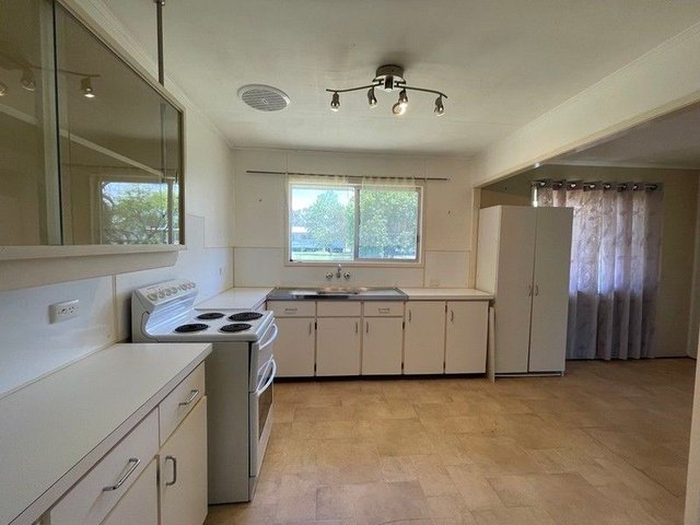 6 Connors Street, QLD 4745