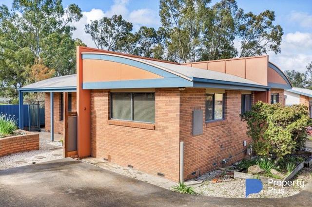 2/125 Mackenzie Street West, VIC 3555