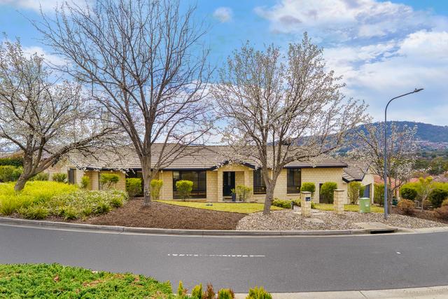 6 Slavin Place, ACT 2906