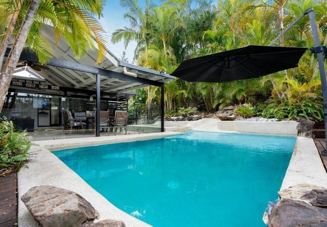 2 Burke Crescent, QLD 4213