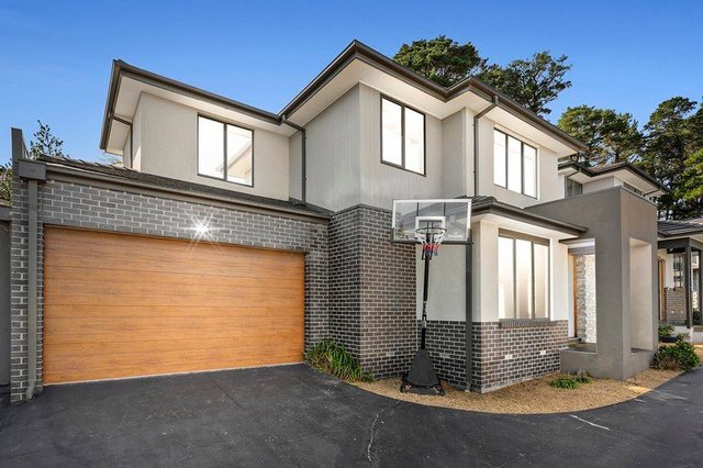 2/4 Howard Avenue, VIC 3135