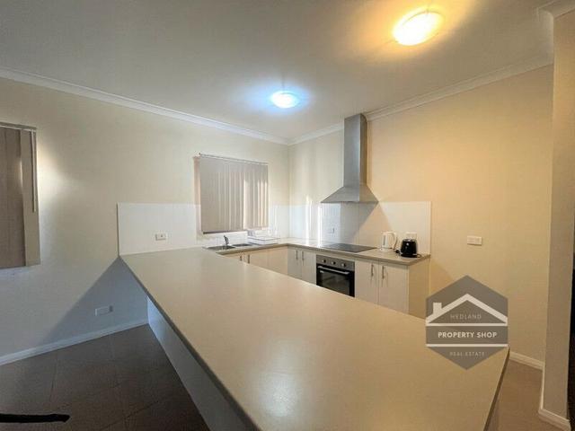 2/13 Delamere Place, WA 6722