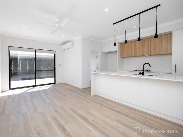176 Reflection Boulevard, WA 6036