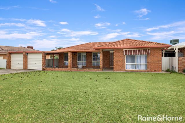 25 Langi Cres, NSW 2650