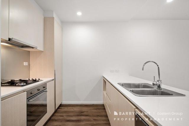 111/18 Berkeley Street, VIC 3108
