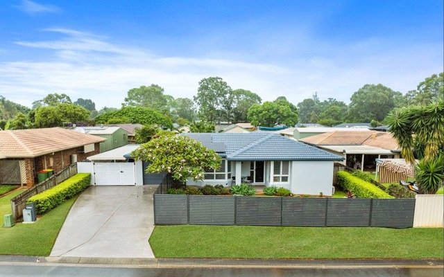 2 Lees Court, QLD 4165