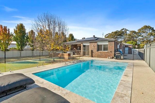 18 Barry  Street, VIC 3638