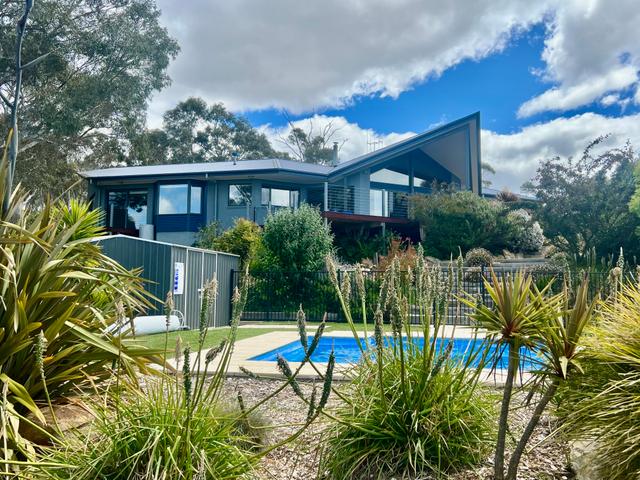 389 Denley Drive, NSW 2620