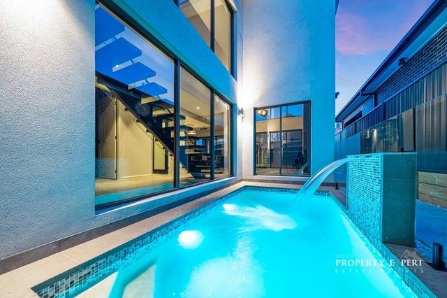 52 Caledonia Crescent, NSW 2765