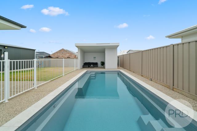 3 Denny Crescent, NSW 2650