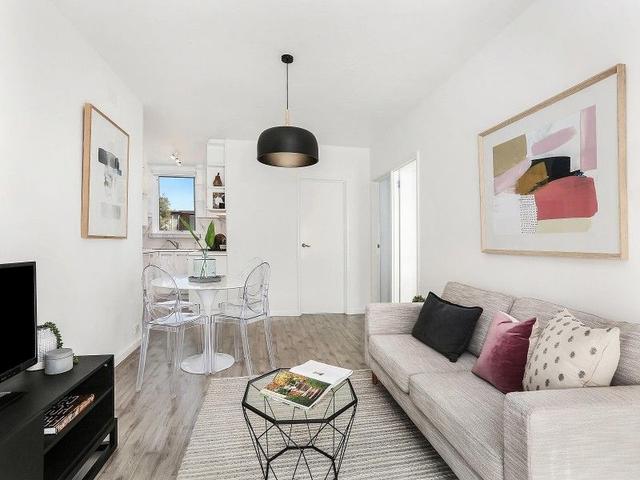 15/23 Robe Street, VIC 3182