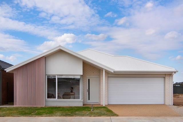 12 Tanby Drive, VIC 3551