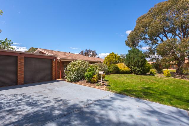 61 Summerville Cres, ACT 2615