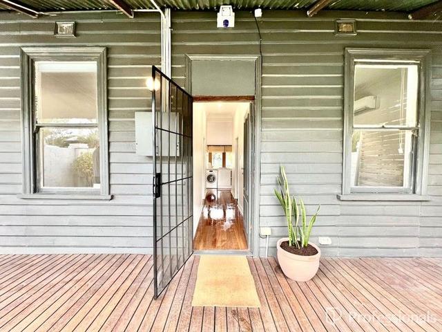 15 James Street, WA 6055