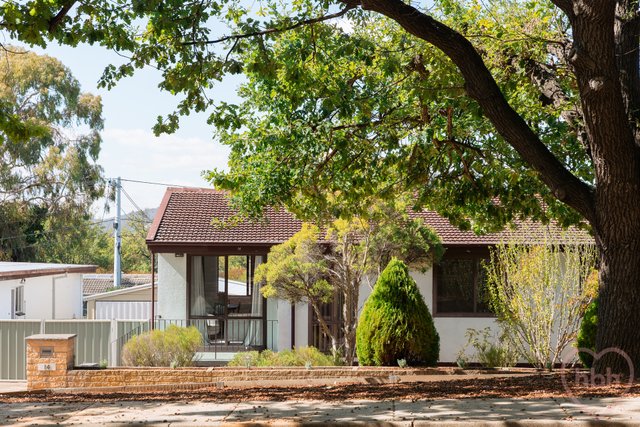 14 Mackennal Street, ACT 2602