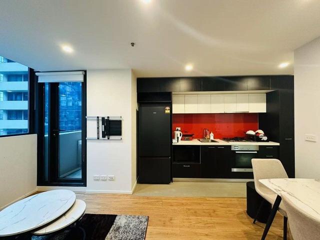 801/5 Sutherland Street, VIC 3000