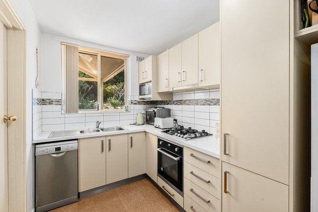 5/22 Manolas Way, WA 6064