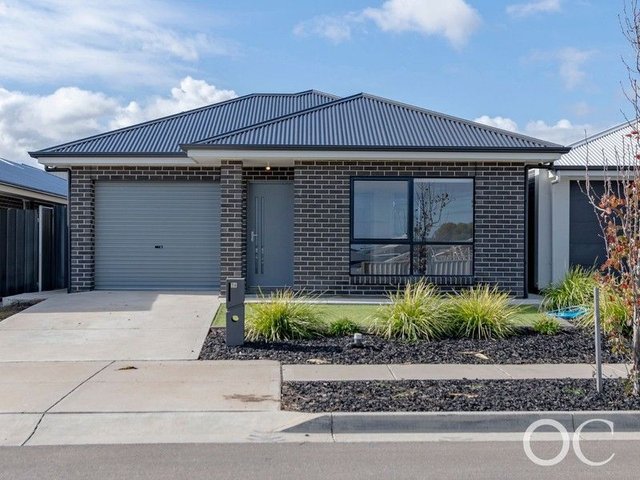 16 Colins Way, SA 5163
