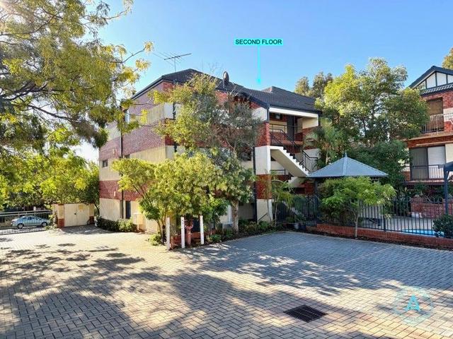 9/8 King George Street, WA 6100