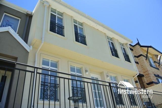 Room 6/53B Lakeside Drive, WA 6027