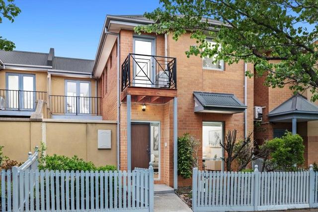 16 Waterford Avenue, VIC 3032